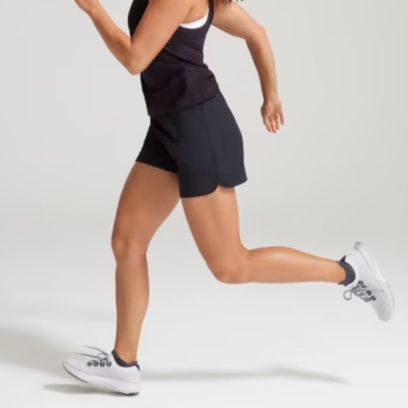 NWT Allbirds Women's Natural Run Short in Black Wool Blend - Picture 4 of 9